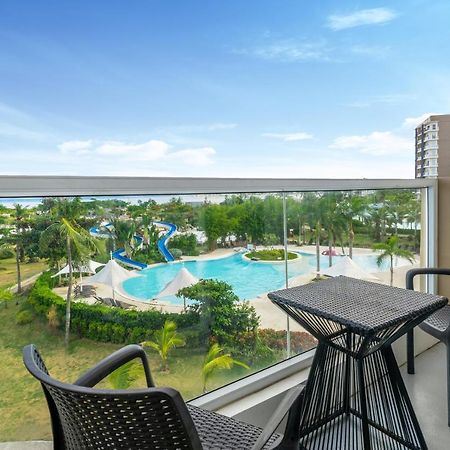 Solea Seaview Resort Lapu-Lapu City Exteriör bild