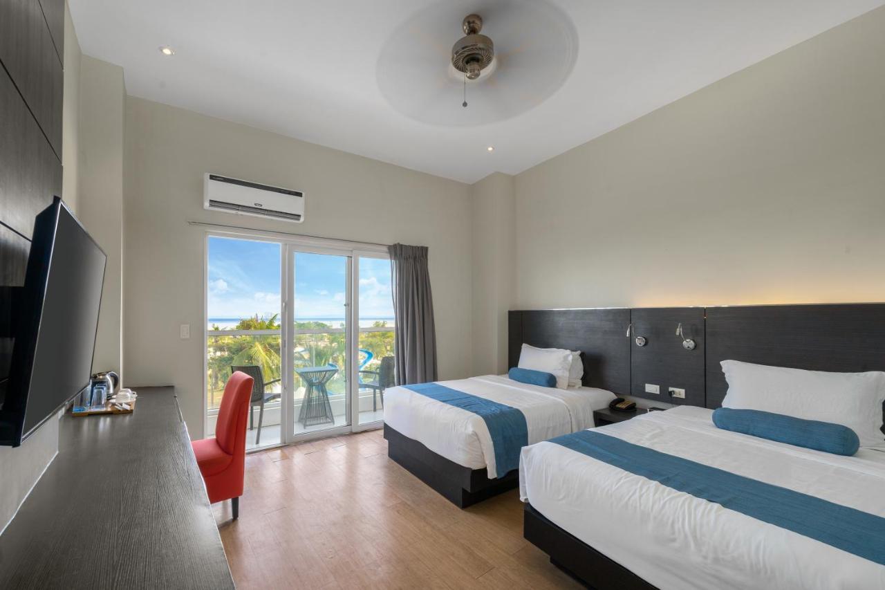 Solea Seaview Resort Lapu-Lapu City Exteriör bild