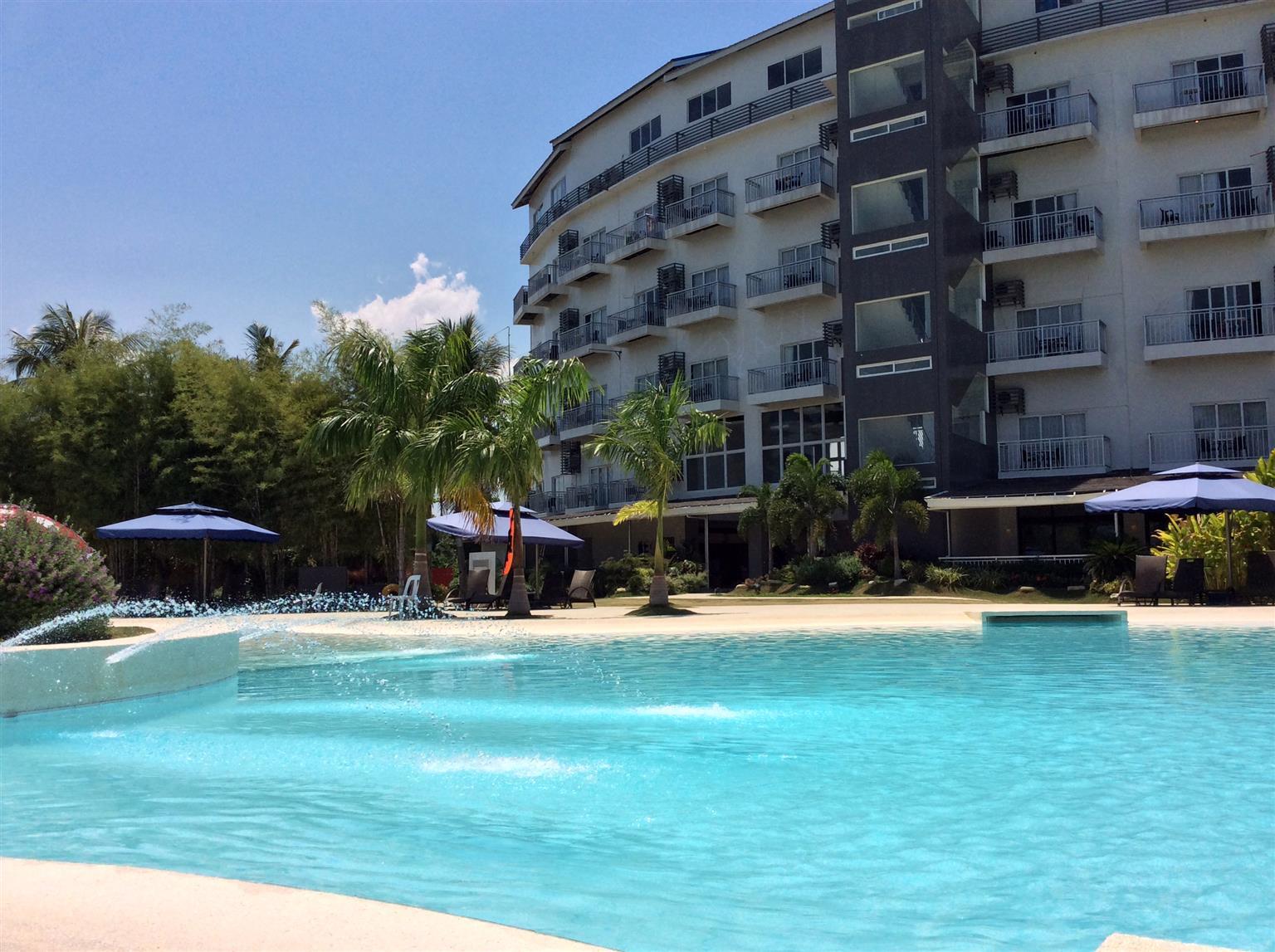Solea Seaview Resort Lapu-Lapu City Exteriör bild