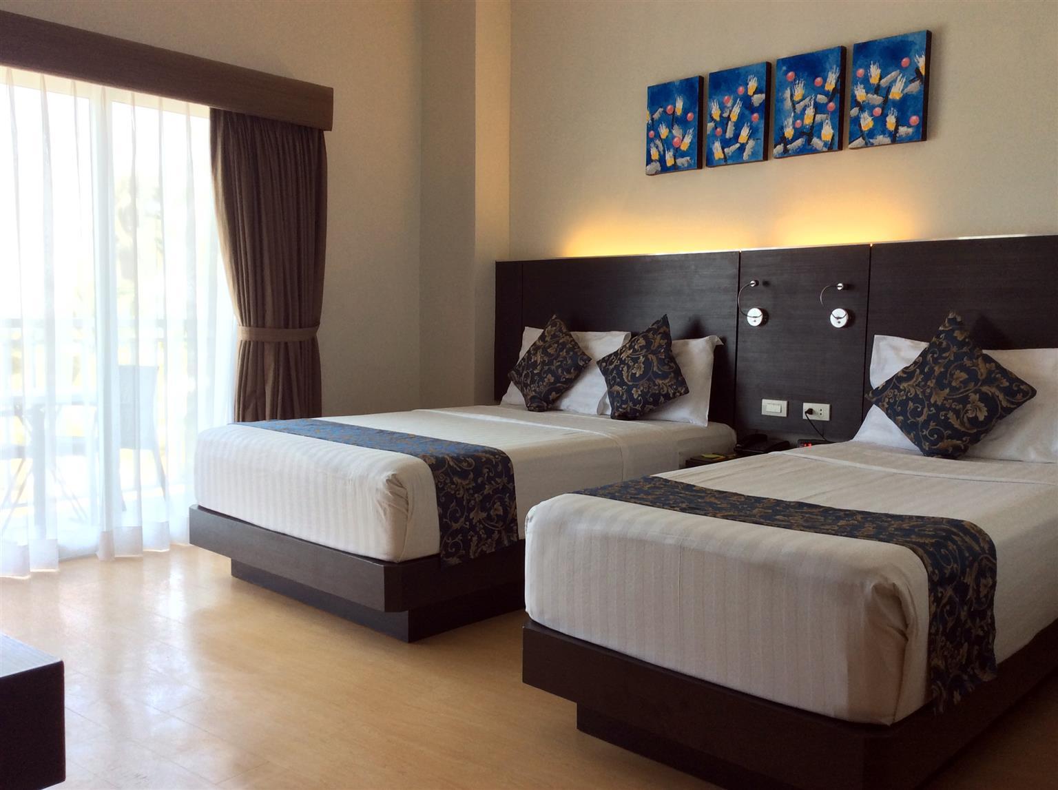Solea Seaview Resort Lapu-Lapu City Exteriör bild